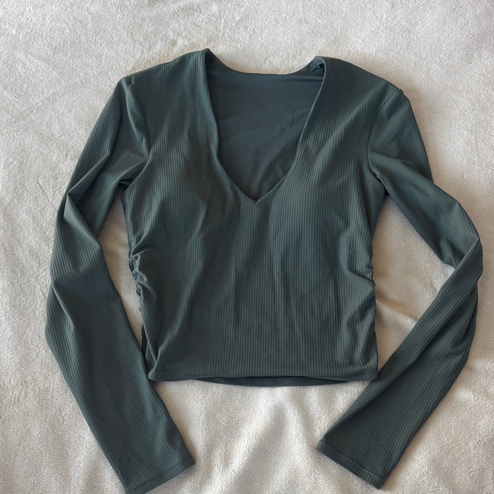 Lululemon Sleeve V-Neck Ribbed Crop Top - Green
